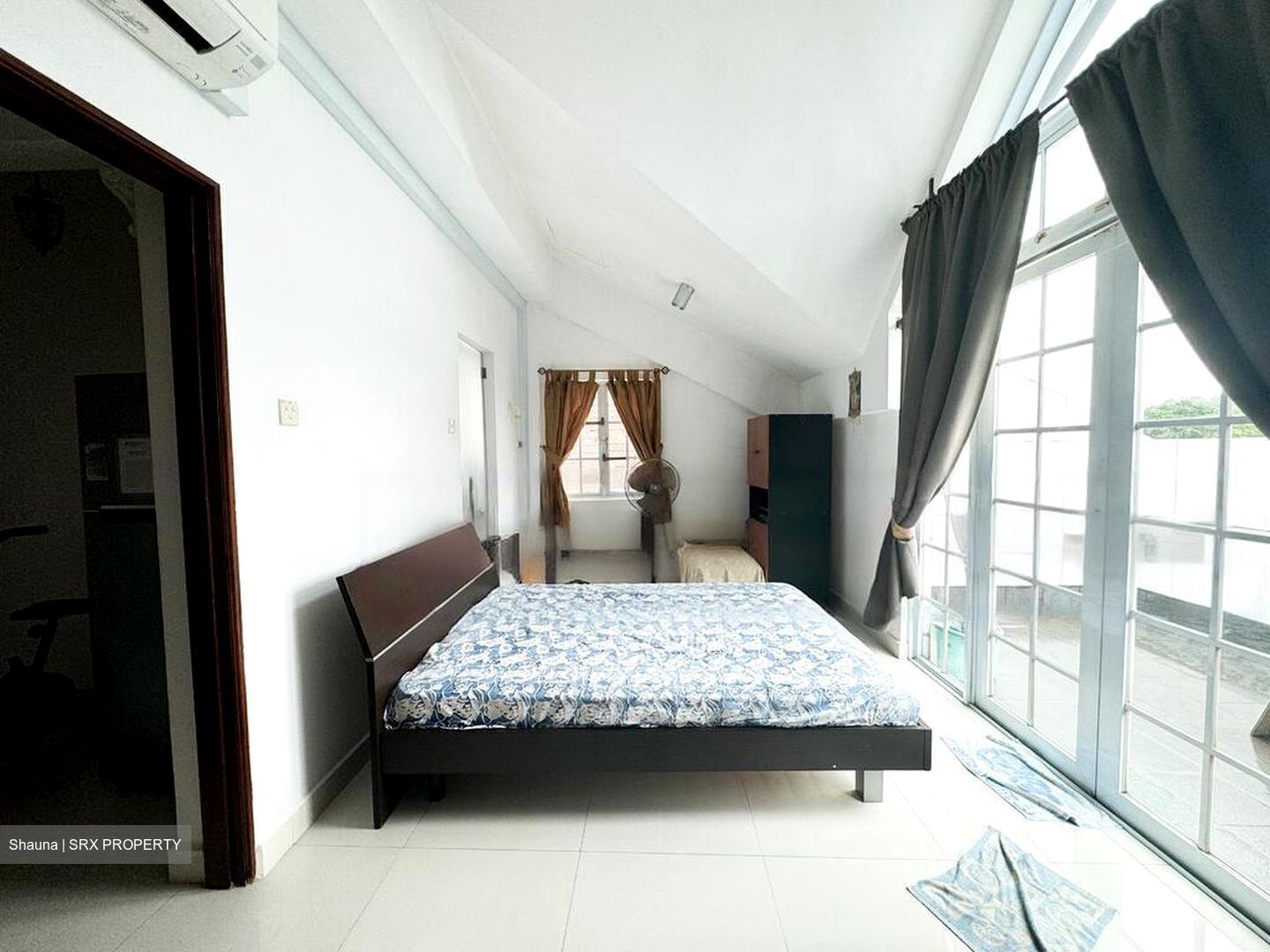 Sembawang Hills Estate (D20), Semi-Detached #470470101